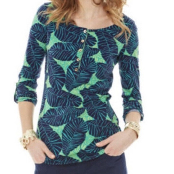Lilly Pulitzer unveils new logo for the first time in over 15 years | Retail Dive